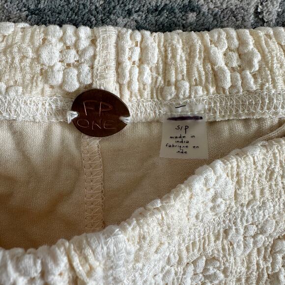 Free People Pants Womens Medium Floral Embroidered Flared High Rise Festival - Picture 6 of 10